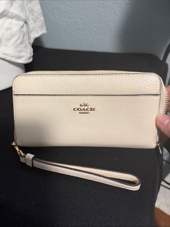 Coach Handbags - COACH Pebbled Leather Wristlet in Cream with Gold Logo